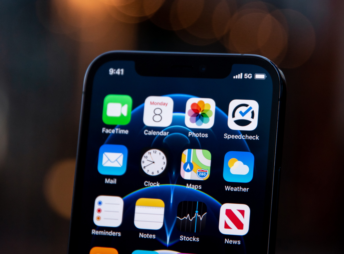 蓟州苹果手机维修分享为什么 iPhone 12 在冬季会自动关机 